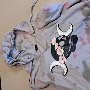 Torrid Hoodie, skull motif w/ tie dye, Torrid Size 4, Women XL